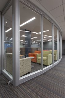 Study space with curved facade using Teknion Altos