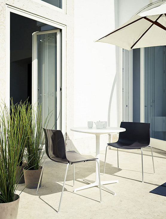 iSpace-Environments-Outdoor-Furniture-Katifa-Ginger