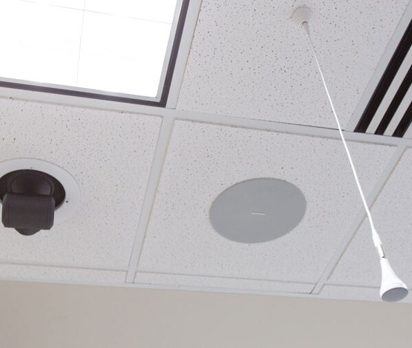iSpace-Environments-Smiths-Medical-Medical-Training-Room-Ceiling