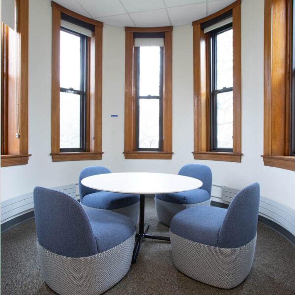 iSpace-Environments-College-of-Saint-Benedict-Furniture-IMG_8095