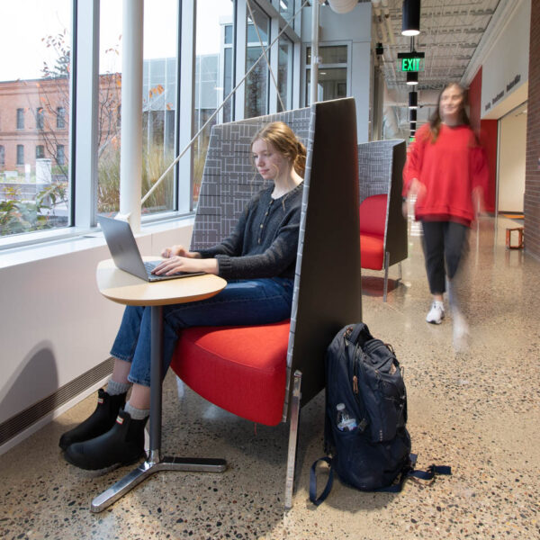 iSpace-Environments-College-of-Saint-Benedict-Furniture-IMG_8175