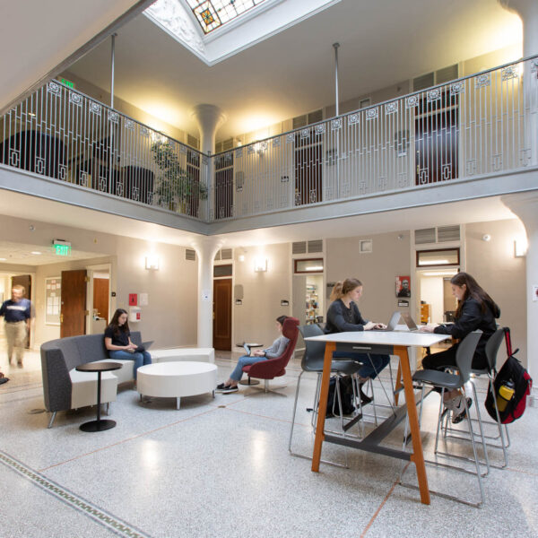 iSpace-Environments-College-of-Saint-Benedict-Furniture-IMG_8190