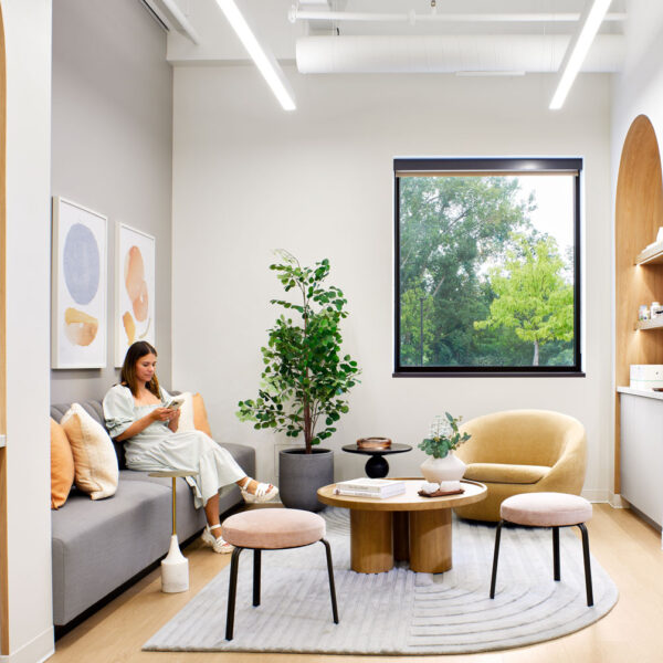 iSpace-Environments-Minneapolis-Integrative-Medicine-Center-Lobby-Retail