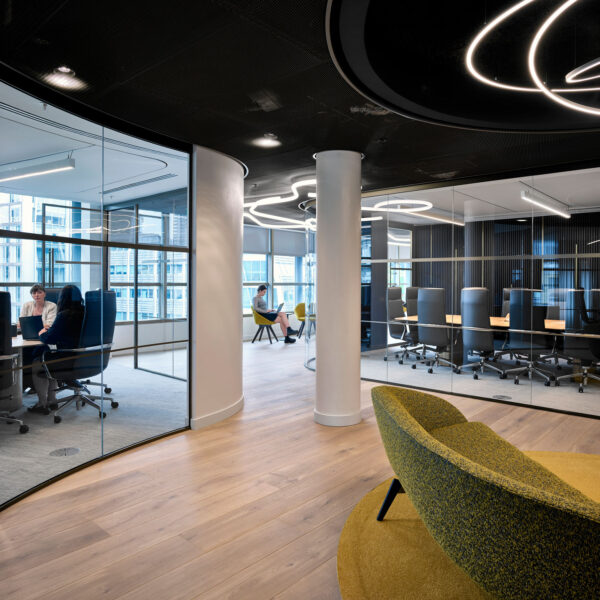 iSpace-Environments-Piper-Sandler-London-meeting-room-chairs-ancillary-seating