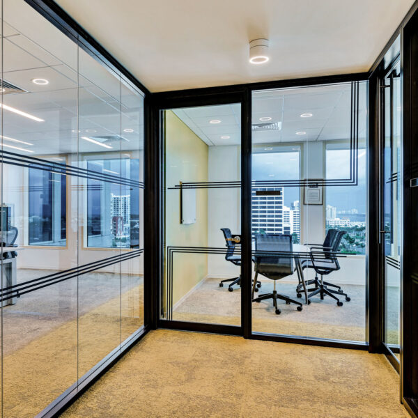 iSpace-Environments-Piper-Sandler-West-Palm-Beach-Glass-Wall-Corridor-041323