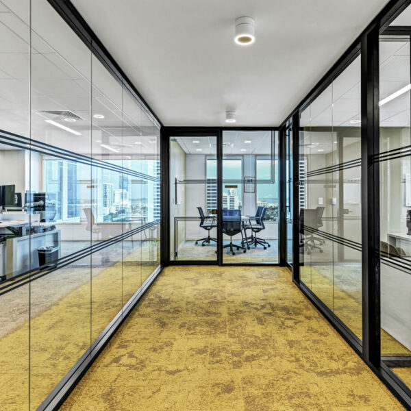 iSpace-Environments-Piper-Sandler-West-Palm-Beach-Glass-Wall-Corridor-2-041323