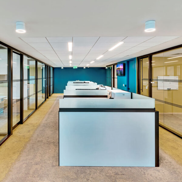 iSpace-Environments-Piper-Sandler-West-Palm-Beach-Open-Work-Space-2-041323