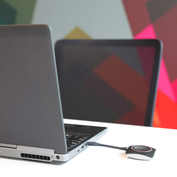 click share device connected to laptop for easy content sharing