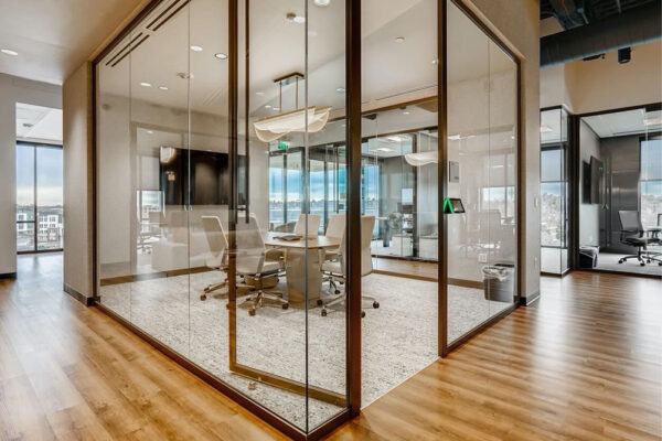 iSpace-Environments-Teknion-Tek-Vue-Centralized-Meeting-Room-Seamless-Glass
