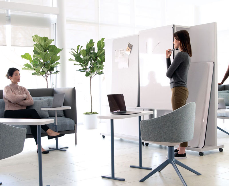 iSpace-Environments-Teknion-Campus-Favorites-Higher-Ed-Solutions-Kiosk-whiteboard-collaboration