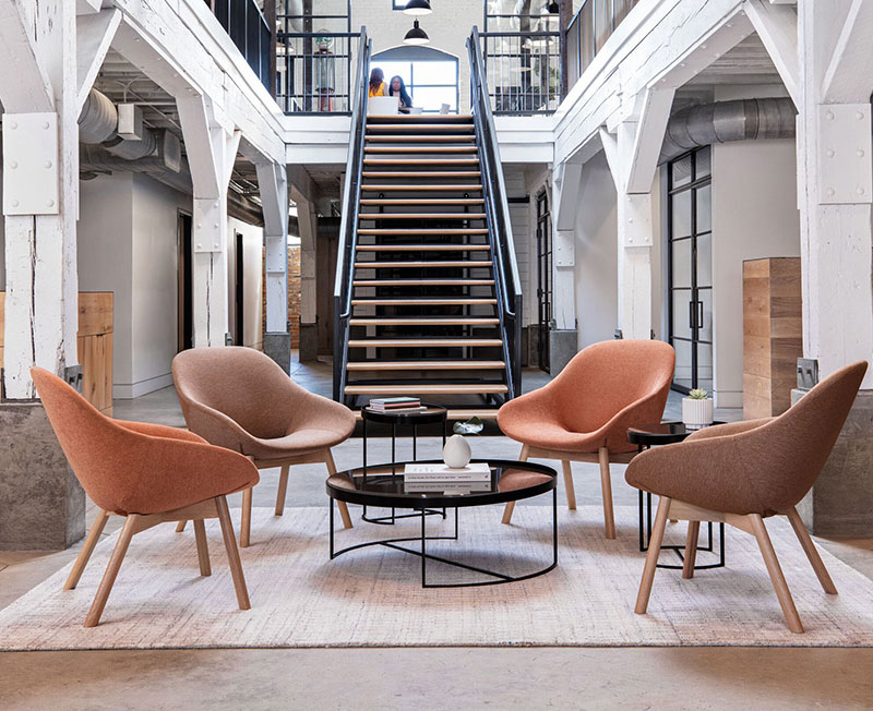 iSpace-Environments-Teknion-Campus-Favorites-Higher-Ed-Solutions-Studio-TK-Beso-collaboration