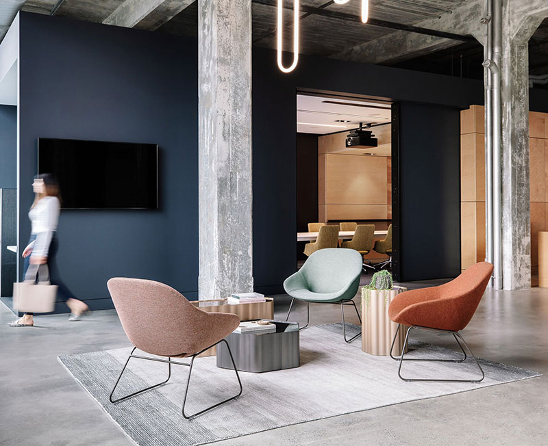 iSpace-Environments-Teknion-Campus-Favorites-Higher-Ed-Solutions-Studio-TK-Beso-sleds