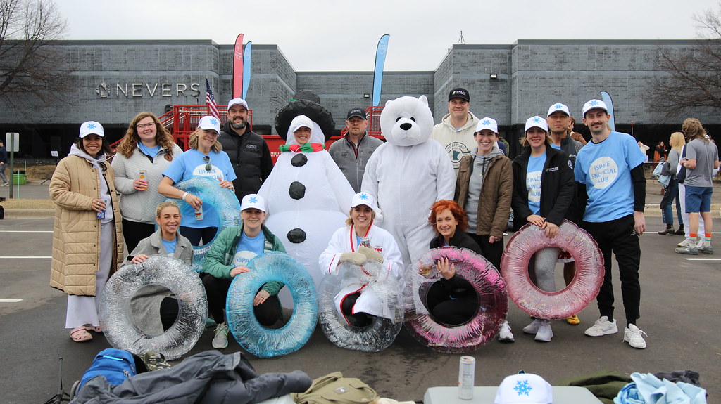 Group Photo of Polar Plunge 2026 Team