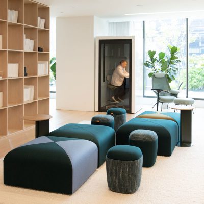 iSpace-Environments-Teknion-Design-Days-Showroom-Casual-Collaboration-Private-Focus