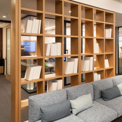 iSpace-Environments-Teknion-Design-Days-Showroom-Ligna-Modukar-Bookshelves