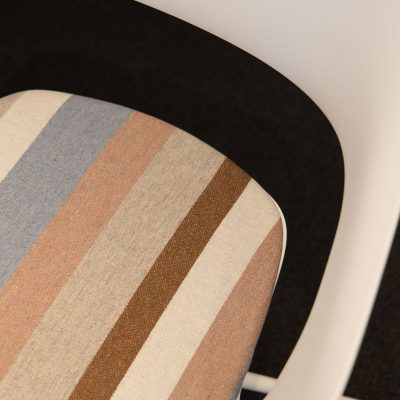 iSpace-Environments-Teknion-Design-Days-Showroom-Occo-chair-closeup